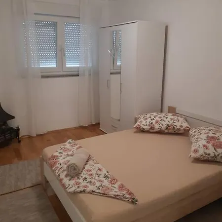 Toranj Apartamento *